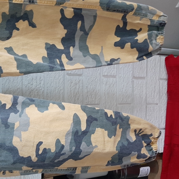 Women's Mid Rise Streetwear Society Cargo Military Pattern Pants Jeans Size XS - Picture 3 of 14